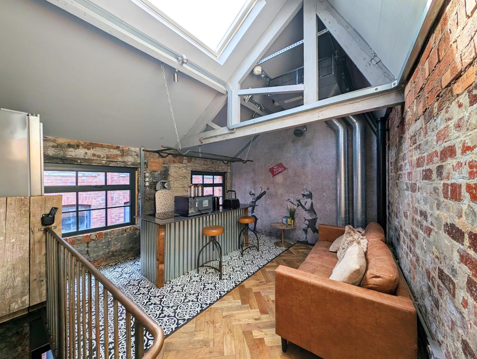Blayds Yard *